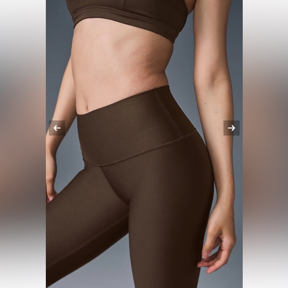 High-Waist Airlift Legging - Picture 4 of 5
